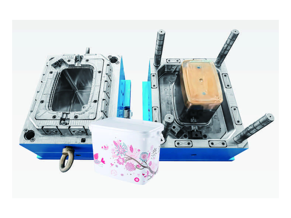 Rectangular Bucket Injection Mould